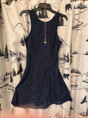 Young Woman Navy Lace Sleeveless Dress w/pockets & Necklace, Worn Once for Dance